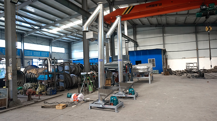 垂直螺旋送料機(jī)的3大優(yōu)勢解決物料輸送難題！