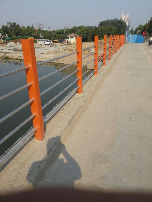 橋梁/河道護(hù)欄rd08