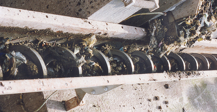 無(wú)軸，沒(méi)有中心軸，承載力小