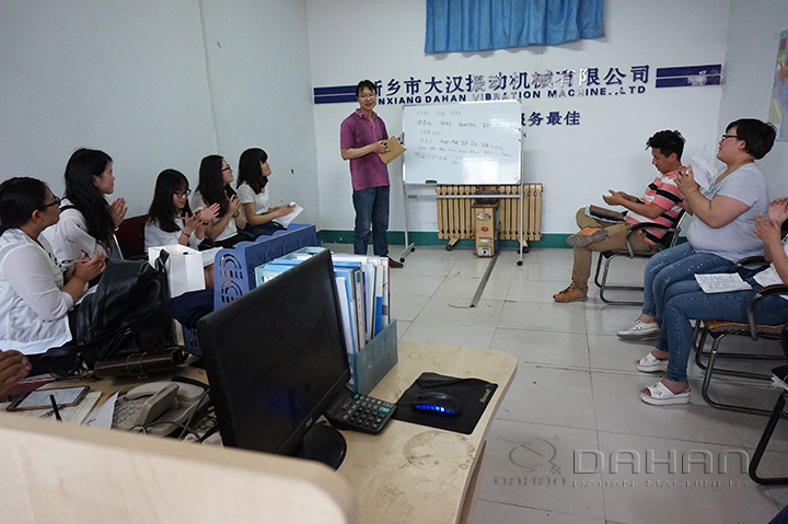 漢螺旋給料機(jī)實力雄厚，技術(shù)研發(fā)團(tuán)隊上百人